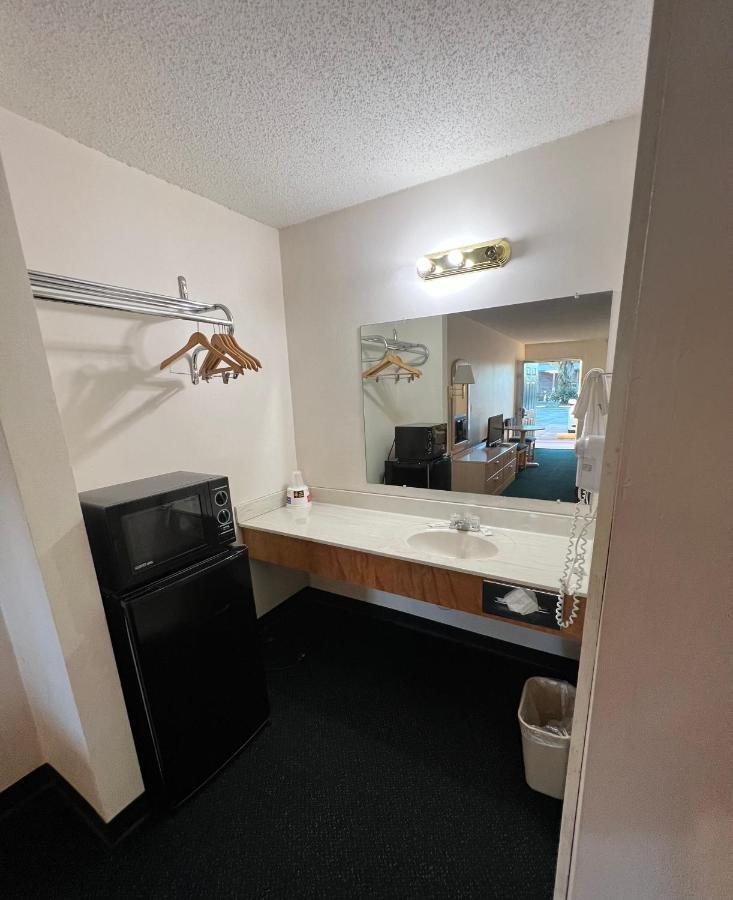 Garden Inn & Suites Metter Luaran gambar