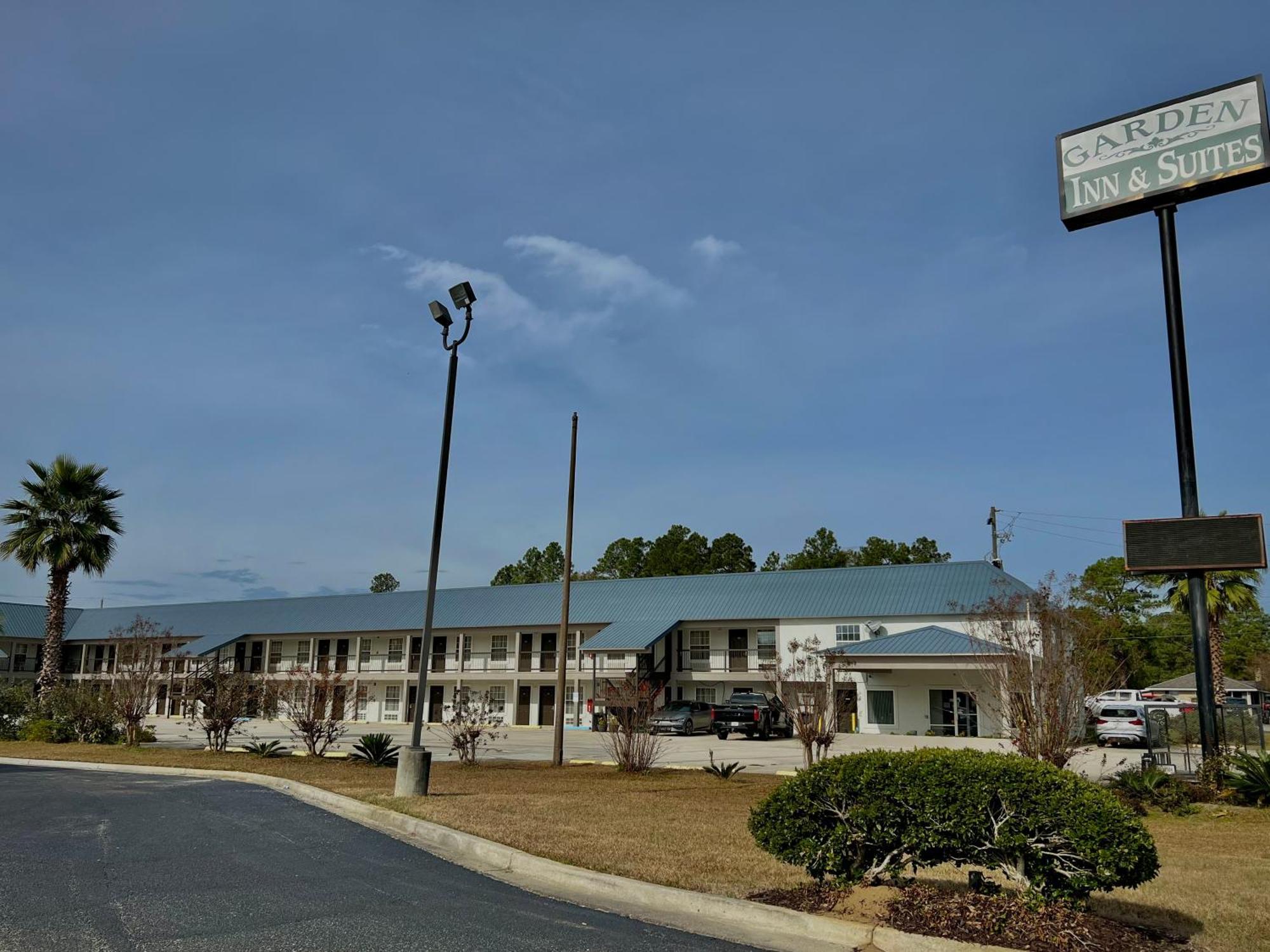 Garden Inn & Suites Metter Luaran gambar